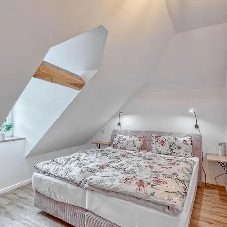 2 Bedroom Beautiful In Irrhausen